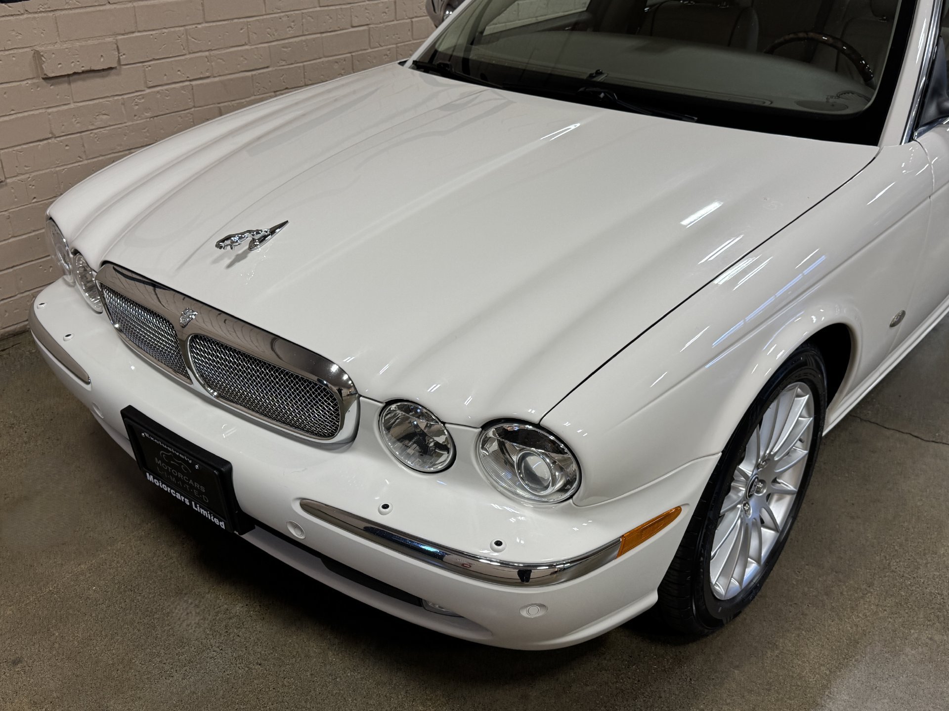 Used 2007 Jaguar XJ8 RWD image 28