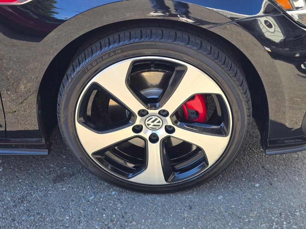Used 2018 Volkswagen GTI S FWD image 9
