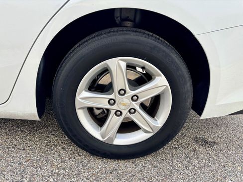 Used 2023 Chevrolet Malibu LT image 25