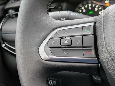 New 2026 Jeep Compass Latitude image 18