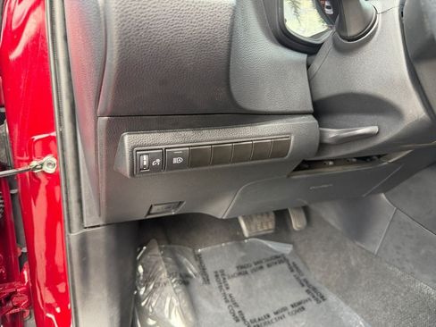 Used 2023 Toyota Corolla LE FWD image 19