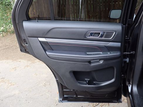 Used 2017 Ford Explorer Sport AWD/4WD image 26