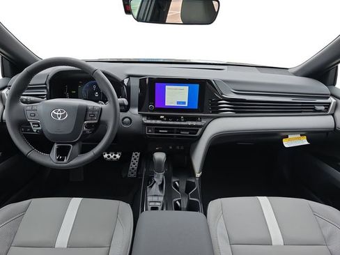 New 2026 Toyota Camry SE image 9