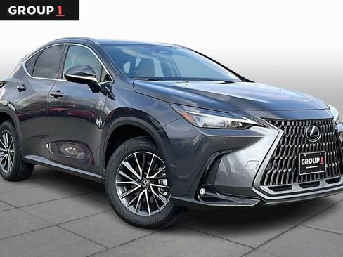 Used 2025 Lexus NX 250 FWD w/ Premium Package image 2