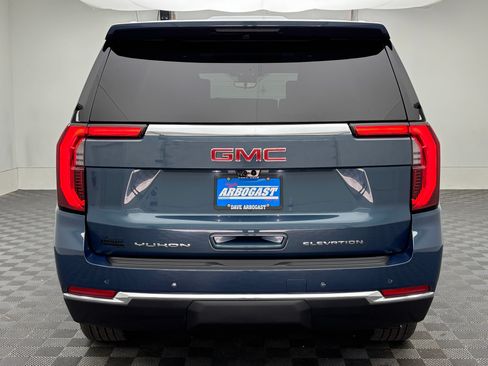 New 2026 GMC Yukon Elevation w/ Elevation Premium Package AWD/4WD image 12
