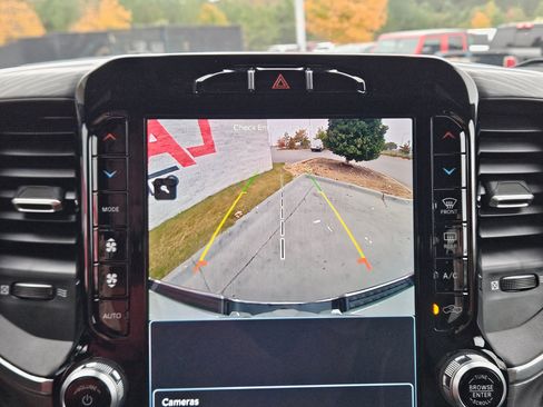 Used 2023 RAM 1500 Laramie image 32