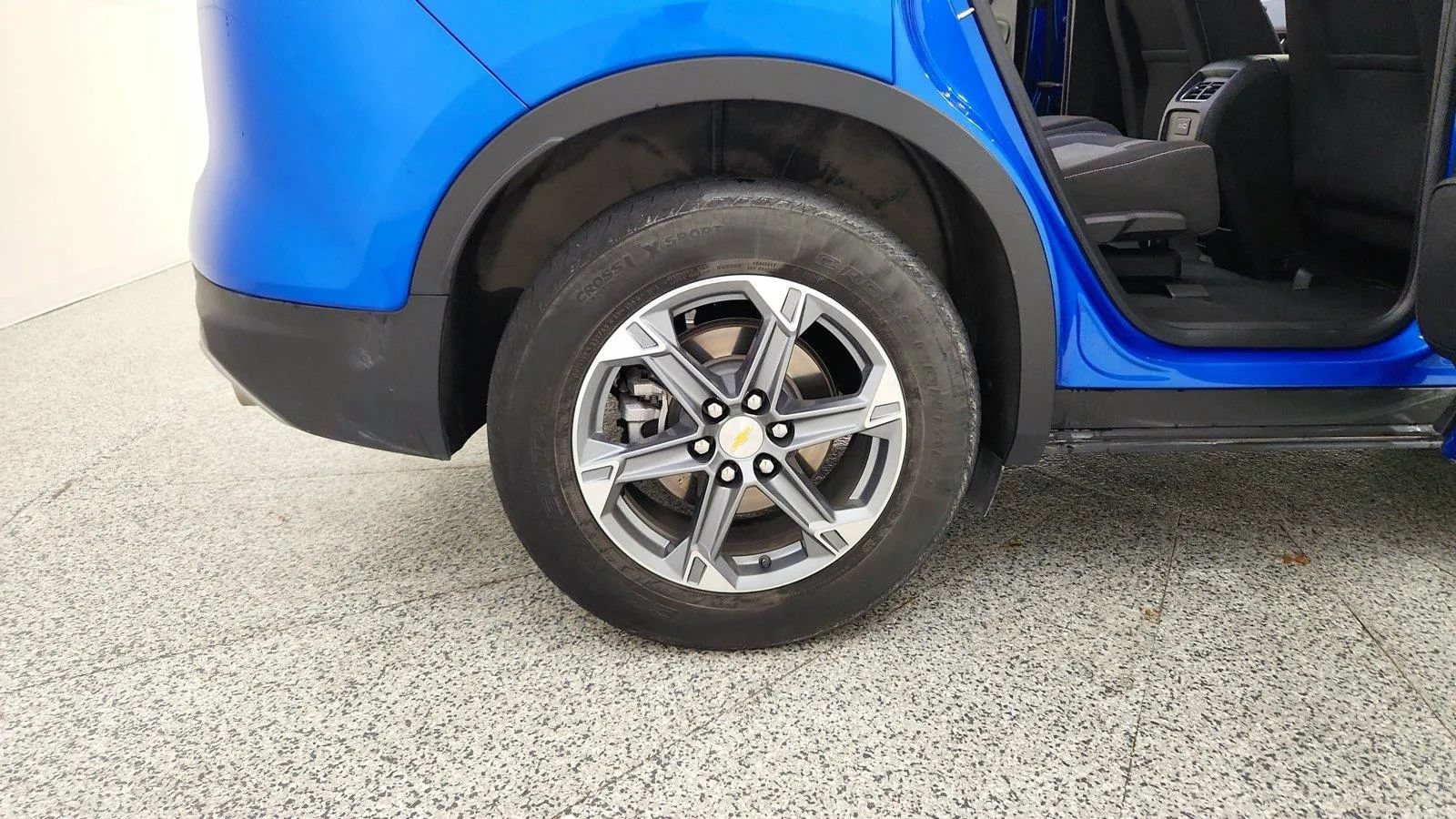 Used 2024 Chevrolet Blazer LT w/ Convenience Package FWD image 32