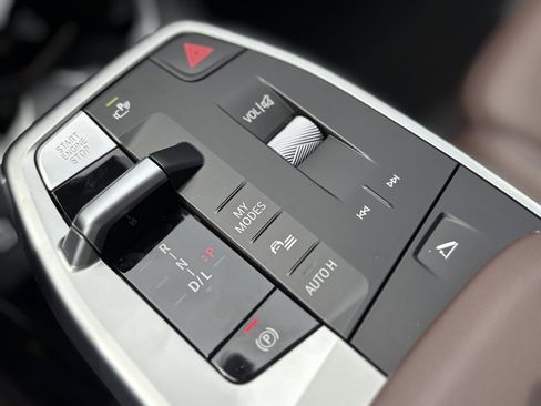 Used 2025 BMW X1 xDrive28i w/ Convenience Package image 11