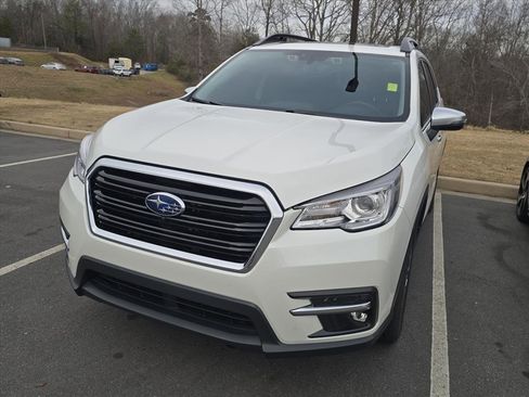 Used 2022 Subaru Ascent Touring image 3
