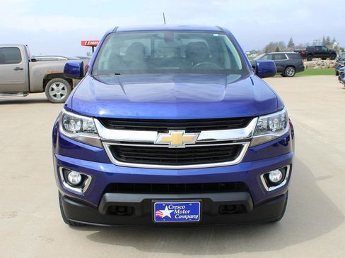 Used 2017 Chevrolet Colorado LT w/ LT Convenience Package image 2