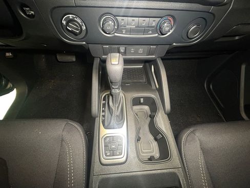 New 2026 Nissan Frontier SV w/ Tow Package image 11