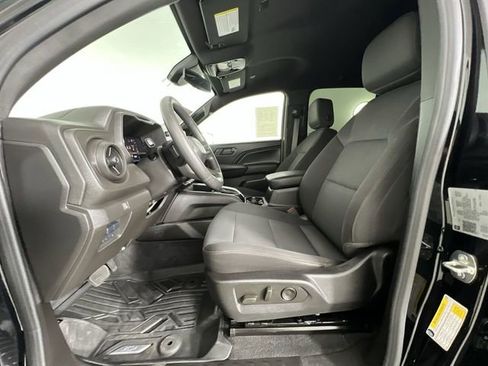 Certified 2023 Chevrolet Colorado Trail Boss w/ Advanced Trailering Package AWD/4WD image 19