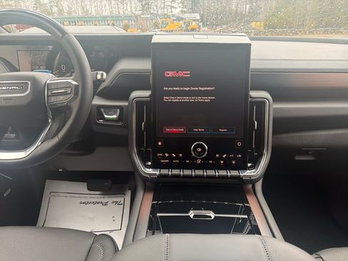 New 2026 GMC Yukon XL Denali w/ Denali Reserve Package image 20