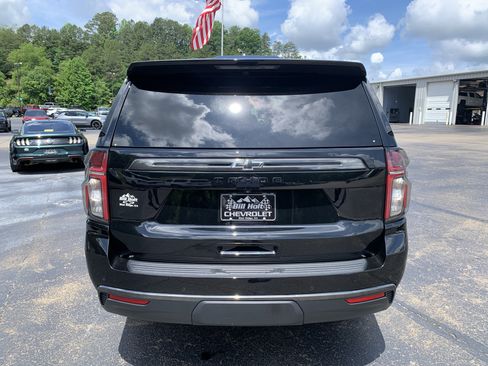 Used 2022 Chevrolet Tahoe Z71 w/ Luxury Package AWD/4WD image 12