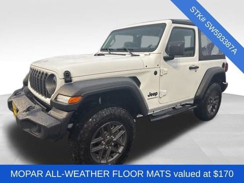 Used 2025 Jeep Wrangler Sport image 3
