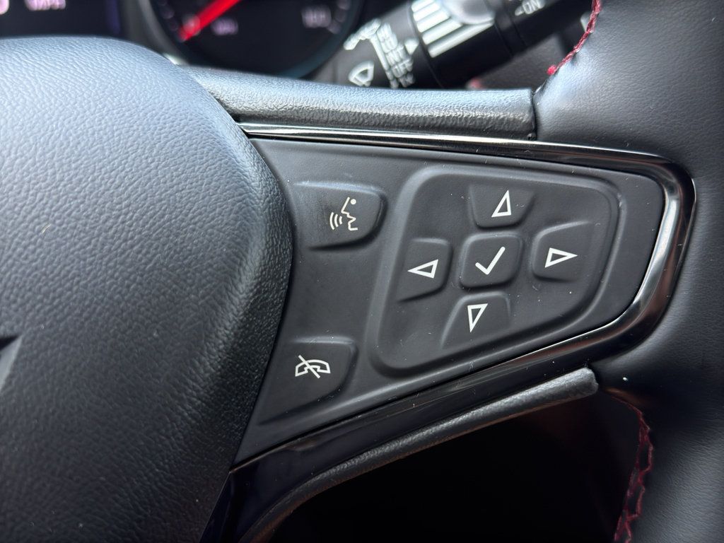 Used 2023 Chevrolet Equinox RS w/ RS Leather Package AWD/4WD image 18