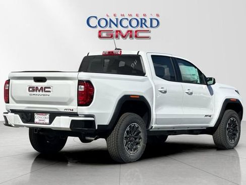 New 2026 GMC Canyon AT4 AWD/4WD image 4
