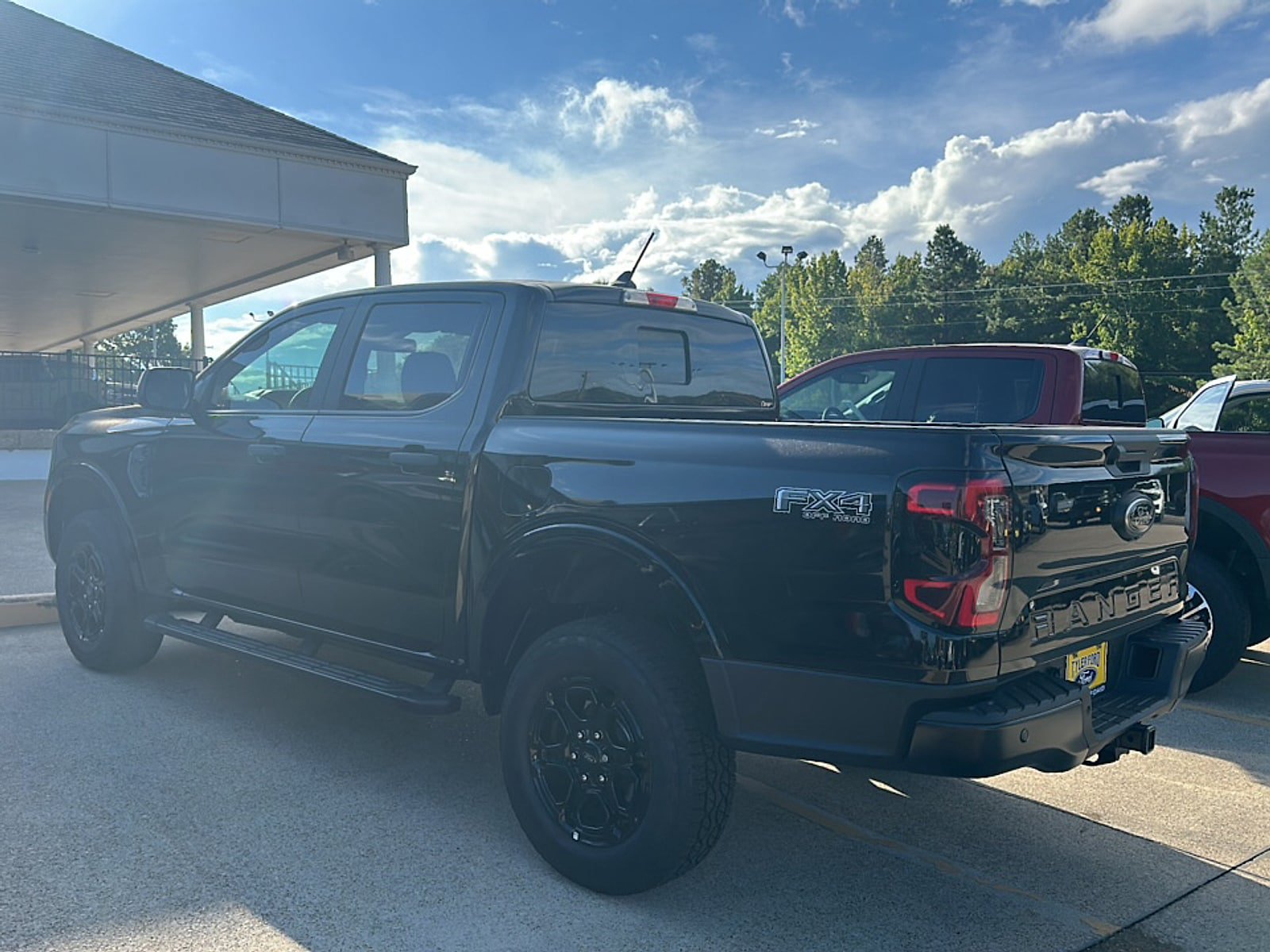 New 2026 Ford Ranger XLT w/ FX4 Off-Road Package AWD/4WD image 7