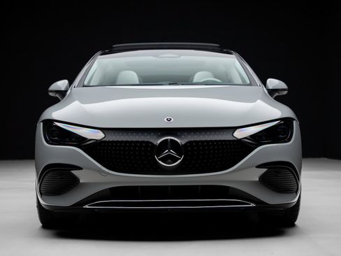 Used 2024 Mercedes-Benz EQE 350+ Sedan image 8