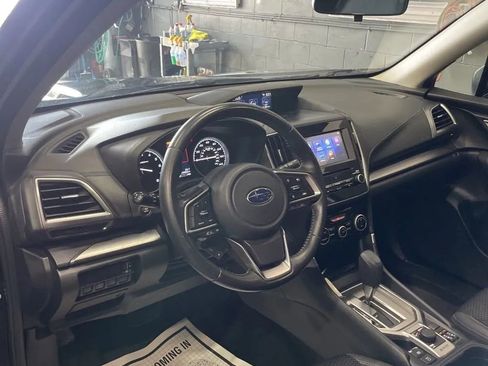 Used 2019 Subaru Forester Premium image 12