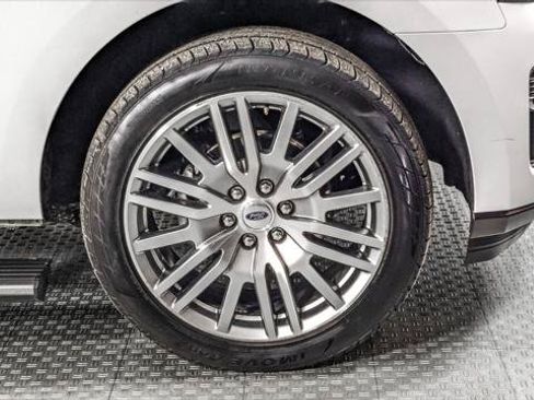 Used 2024 Ford Expedition Limited AWD/4WD image 34