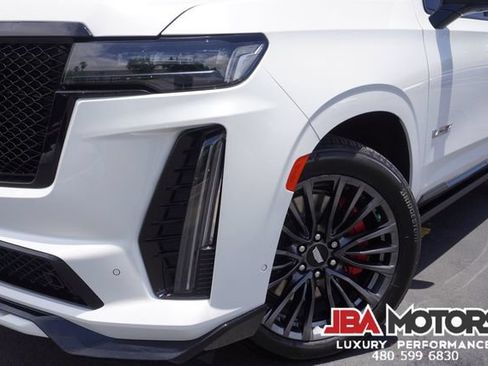 Used 2023 Cadillac Escalade V AWD/4WD image 70