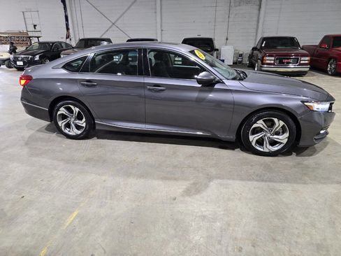 Used 2018 Honda Accord EX-L image 16