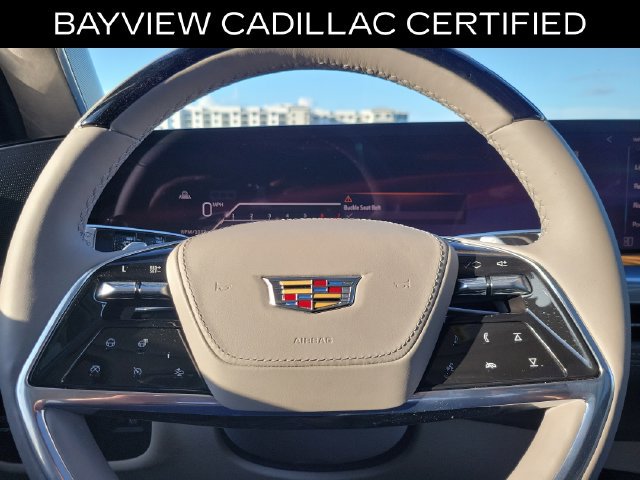 Used 2025 Cadillac Escalade Premium Luxury Platinum AWD/4WD image 31