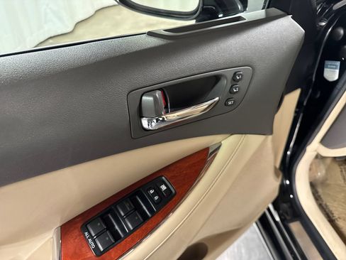 Used 2011 Lexus ES 350 FWD image 16