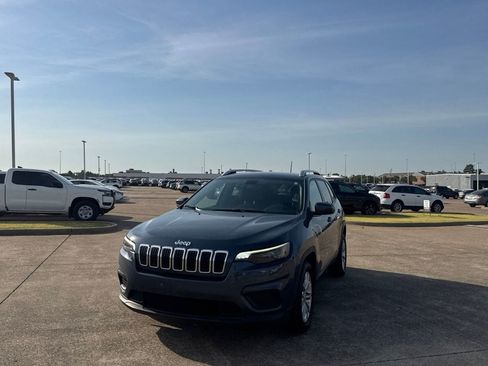 Used 2020 Jeep Cherokee Latitude FWD image 7
