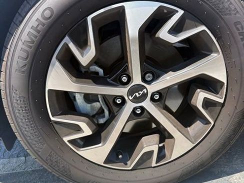 Certified 2025 Kia Sportage EX AWD/4WD image 10