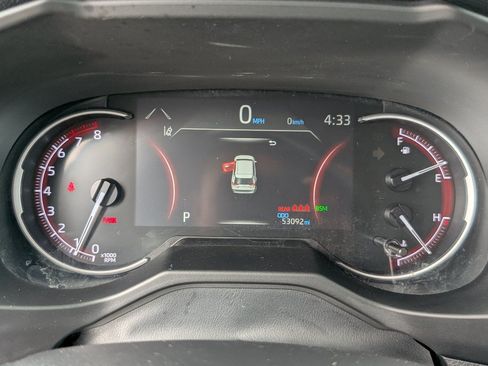 Used 2024 Toyota RAV4 Adventure AWD/4WD image 19