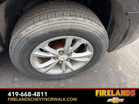 Used 2017 Chevrolet Equinox LT w/ Convenience Package image 8