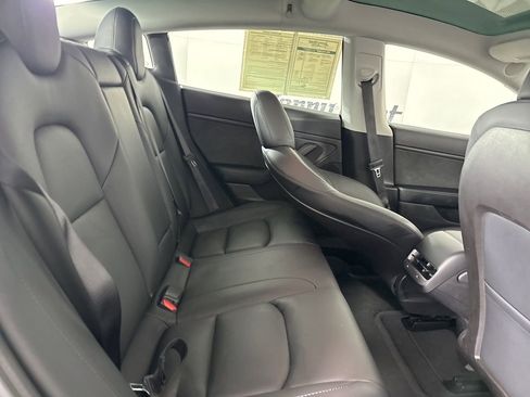 Used 2020 Tesla Model 3 Long Range image 19