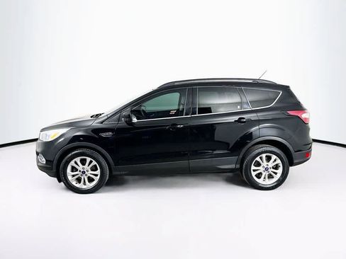 Used 2018 Ford Escape SE FWD image 3