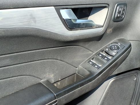 Used 2025 Ford Escape Platinum AWD/4WD image 15