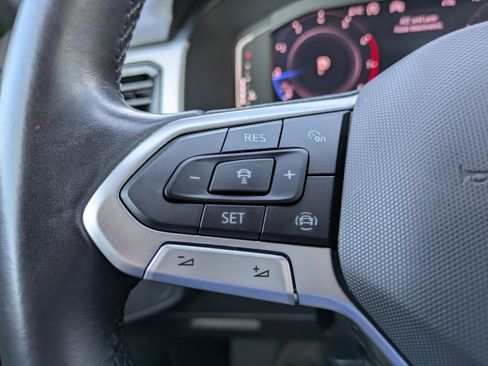 Used 2020 Volkswagen Atlas Cross Sport SEL image 22