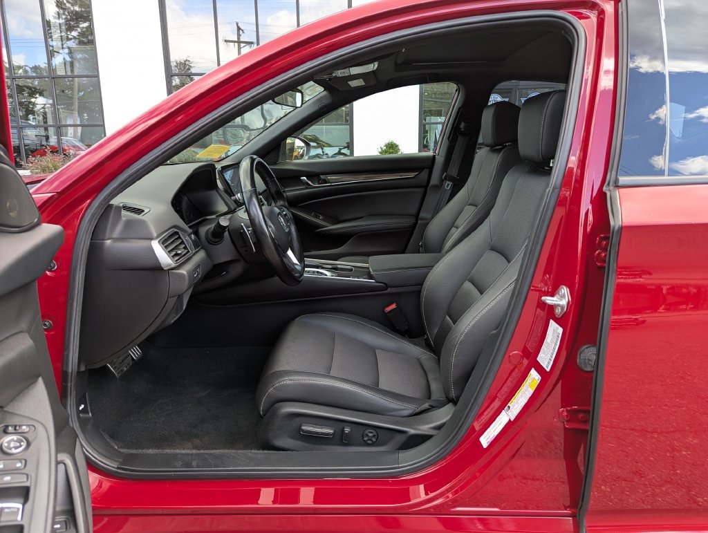Used 2021 Honda Accord Sport image 12