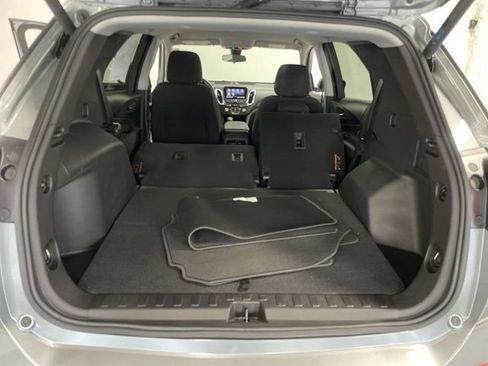Used 2024 Chevrolet Equinox LT AWD/4WD image 25
