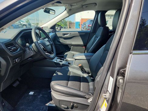 New 2025 Ford Escape SE image 6