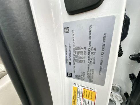 Used 2021 Cadillac Escalade ESV Premium Luxury Platinum w/ LPO, Radiant Package image 35