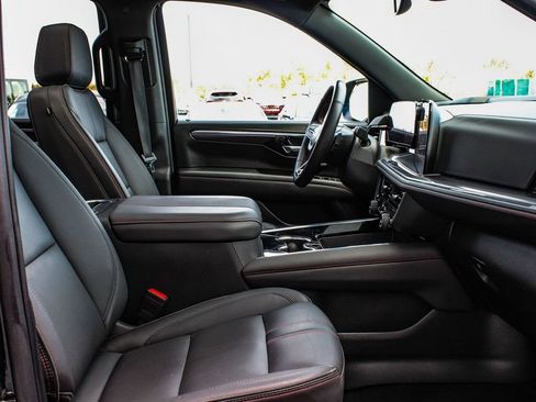 Used 2025 Chevrolet Tahoe RST w/ Comfort Package AWD/4WD image 44