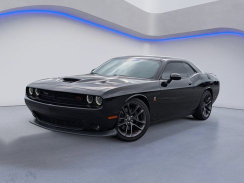 Used 2023 Dodge Challenger R/T Scat Pack RWD image 2