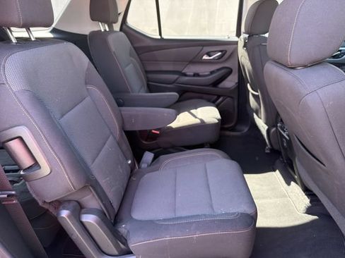 Used 2019 Chevrolet Traverse LT FWD image 6