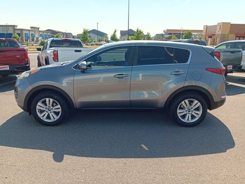 Used 2017 Kia Sportage LX AWD/4WD image 2