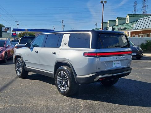 Used 2025 Rivian R1S Adventure image 2