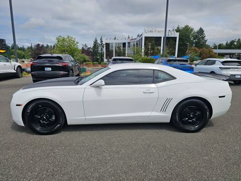 Used 2013 Chevrolet Camaro LS RWD image 8