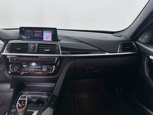 Used 2018 BMW 340i xDrive 340i xDrive w/ Premium Package image 19
