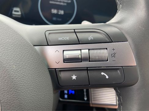 Used 2025 Hyundai Sonata Limited FWD image 21