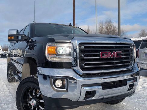 Used 2016 GMC Sierra 2500 SLT image 2